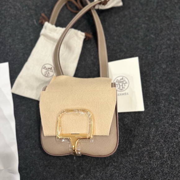 Excellent condition - Picture 2 of 4